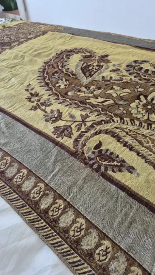 Pañuelo / Chal con estampado paisley