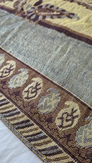 Pañuelo / Chal con estampado paisley