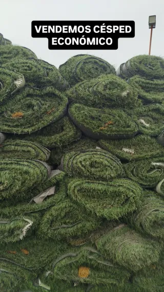 Césped artificial en rollos