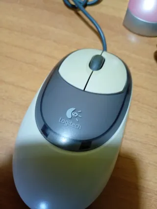 LOTTO DI 4 MOUSE USATI VARI BRAND