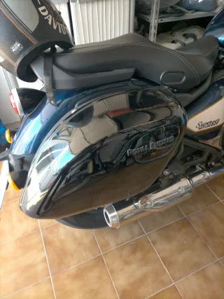 Maletas Laterales Royal Enfield Meteor 650 Negras