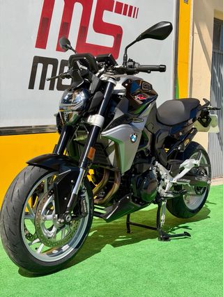 BMW F 900 R