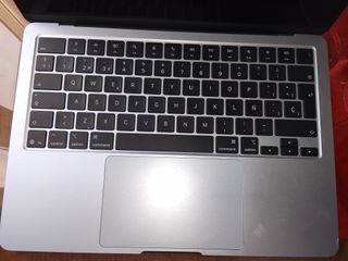 MacBook Air 13” M4 16GB RAM Plata
