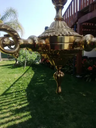 Lámpara de bronce macizo dorada para restaurar