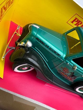 Ford V8 Pickup 1936 Solido 1/18