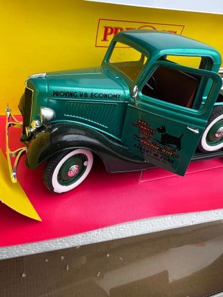 Ford V8 Pickup 1936 Solido 1/18