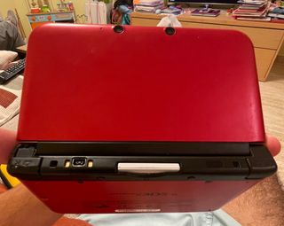 Nintendo 3DS XL Roja, Pokemón Zafiro Alfa y más.