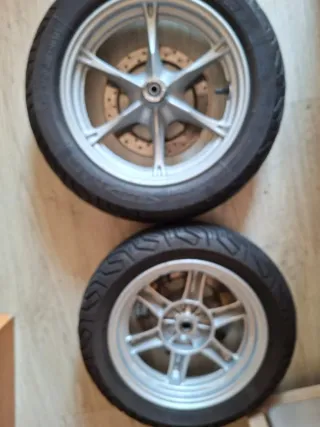 Neumáticos Suzuki Burgman 125/200