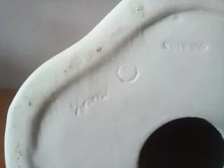 Figura de porcelana mujer con sombrero