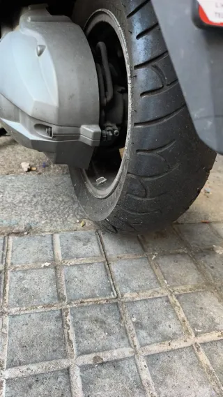 Suzuki Burgman 400cc Maxiscooter