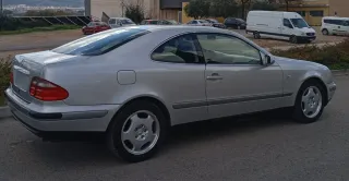 Mercedes-Benz CLK 320