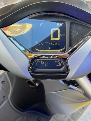 Honda SH350 2023 Plata Impecable