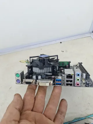 Placa Base Gigabyte Socket 115