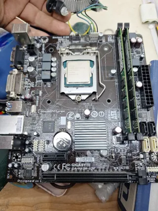 Placa Base Gigabyte Socket 115