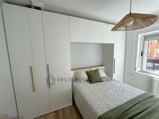 Piso en alquiler en Plaza España - Villa Pilar - Reyes Católicos - Vadillos en Burgos