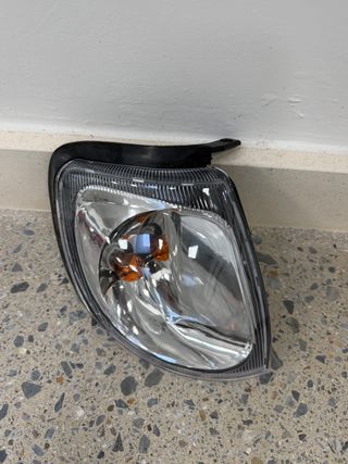 Piloto intermitente derecho Nissan Terrano