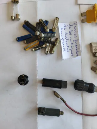 Fusibles y portafusibles varios tipos