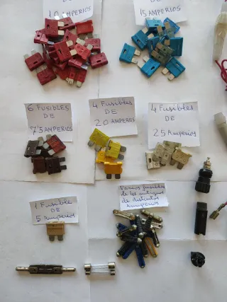 Fusibles y portafusibles varios tipos