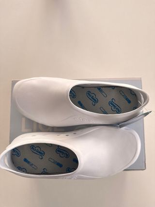 Zapatos de trabajo Blancos Nuevos 38