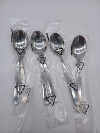 MONIX Milan Set de cubiertos de 24 piezas con cuchillo chuletero, acero inoxidable 18/10, diseño contemporaneo, acabado pulido b