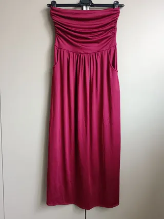 Vestito estivo senza spalline