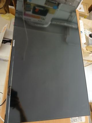 Telefunken 40FTV825, 40 Pulgadas Full HD, Smart TV Fire OS, HDR10, Alexa Integrado, Control por Voz, Dolby Audio, Apple AirPlay,