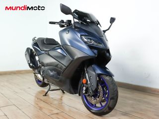 YAMAHA T-MAX 560