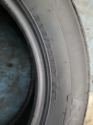 2 Neumáticos 225-60-17 Roadstone