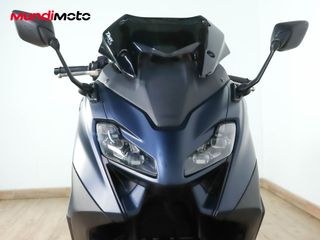 YAMAHA T-MAX 560