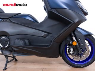YAMAHA T-MAX 560