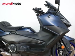YAMAHA T-MAX 560