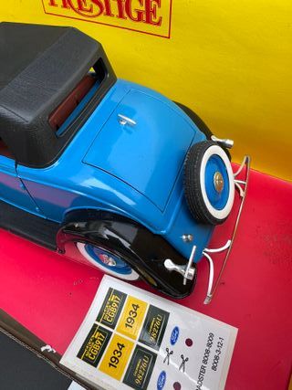 Ford Cabriolet 1/18 Solido