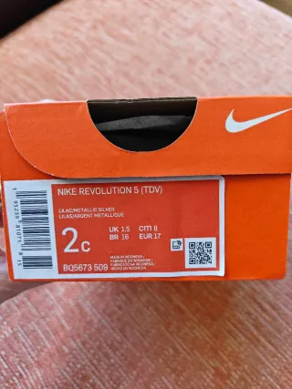Zapatillas Nike Revolution 5 Bebé Moradas NUEVAS