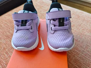 Zapatillas Nike Revolution 5 Bebé Moradas NUEVAS