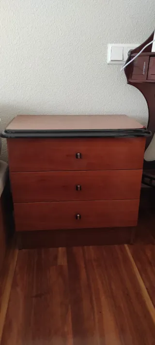 Armario madera y espejos + Mesillas cajoneras