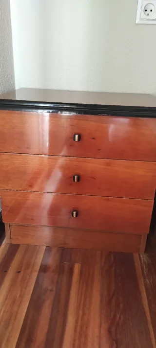 Armario madera y espejos + Mesillas cajoneras