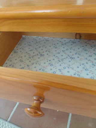 Mesitas de noche de pino