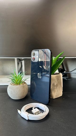 iPhone 12 64GB Negro • Batería 100% • Buen estado