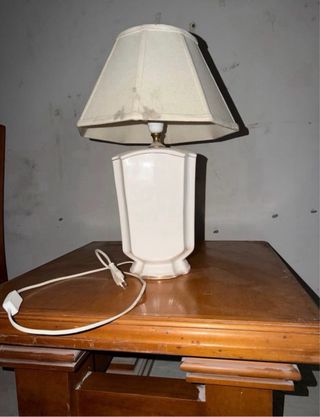 Lámpara de mesa cerámica beige