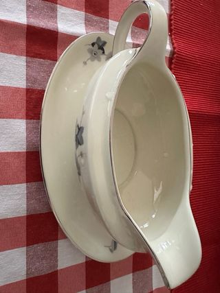 Plato de porcelana Royal Ivory