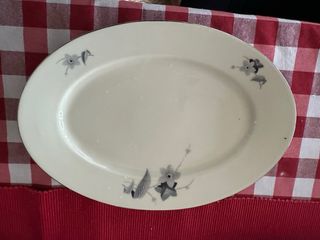 Plato de porcelana Royal Ivory