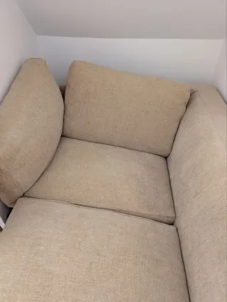 Sofá de 2 plazas en tela beige