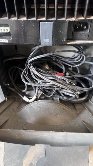 Equipo de sonido gris