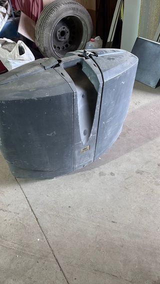 Equipo de sonido gris