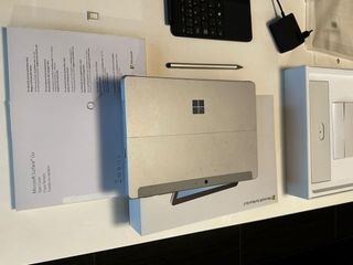 Surface Go 3 + Teclado original + lápiz