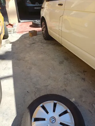 Volkswagen Caravelle 2024