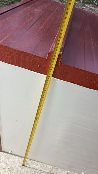 Caseta de perro de madera