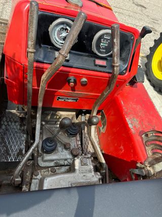 Massey Ferguson 174C Cadenas 70 caballos