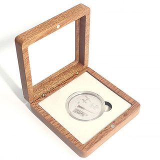 2×10! 2 ESTUCHES DE MADERA PARA MONEDAS