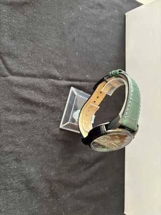 Reloj Lotus Verde y Negro